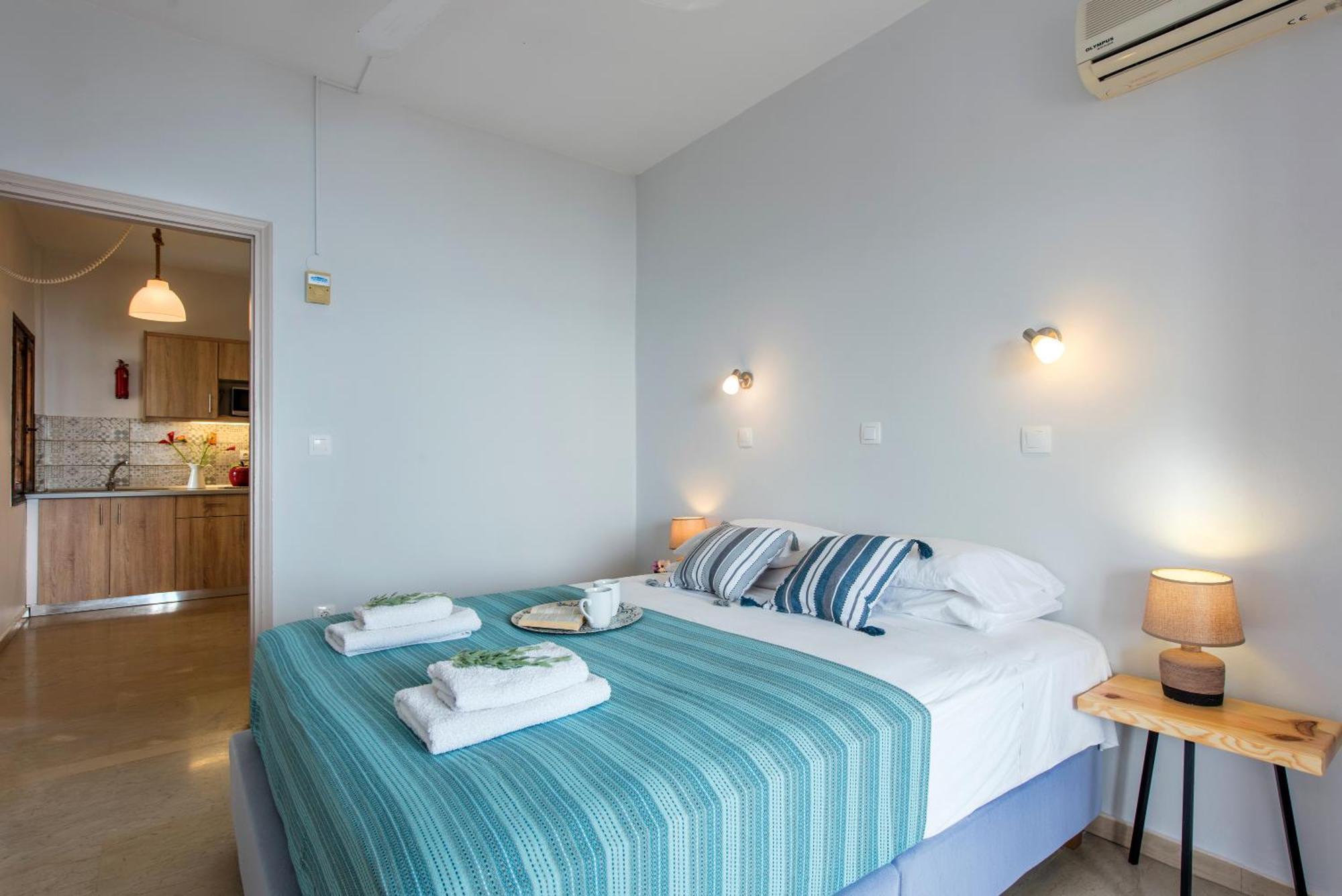 Hotel Odeon B&B Barbati Bagian luar foto