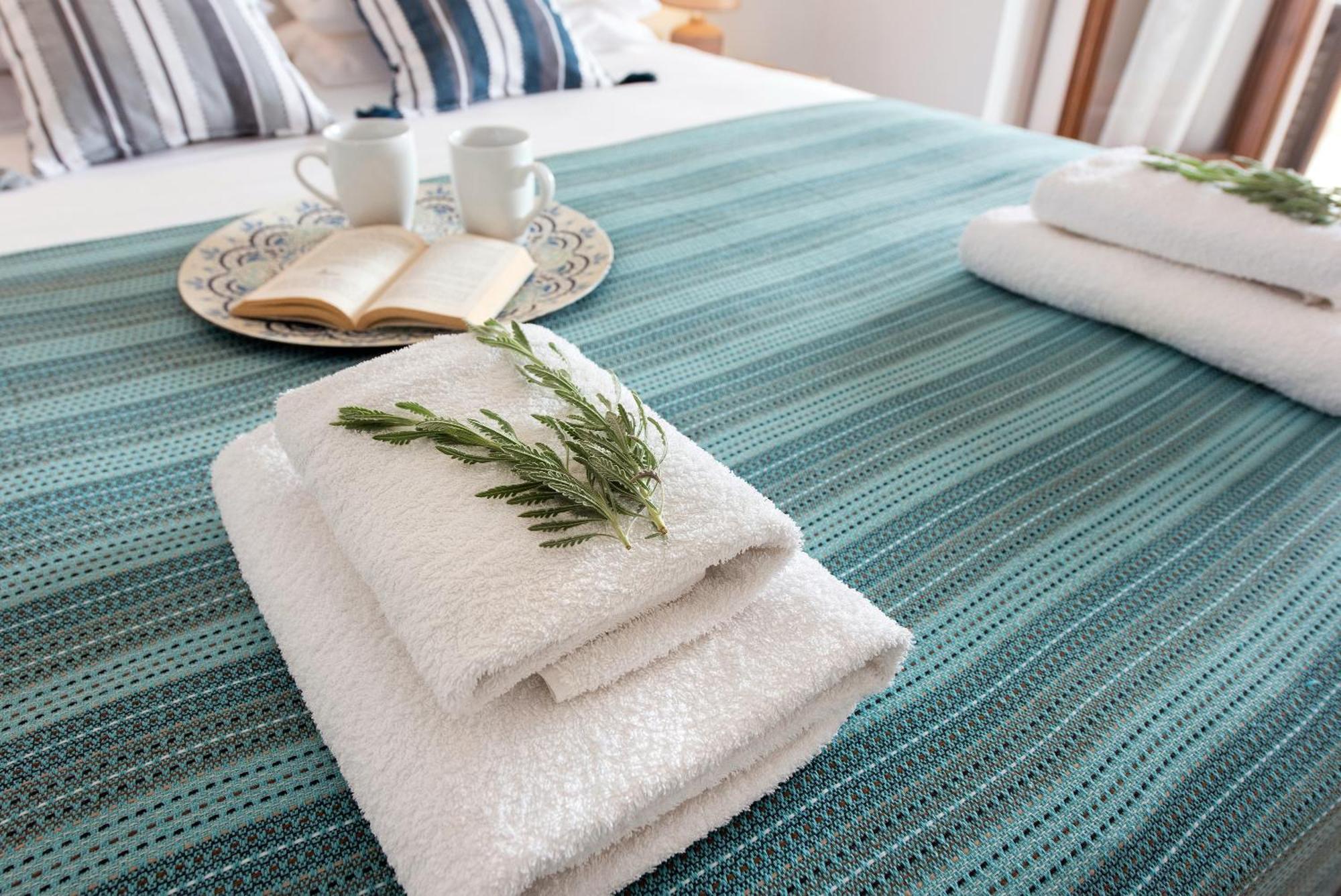 Hotel Odeon B&B Barbati Bagian luar foto