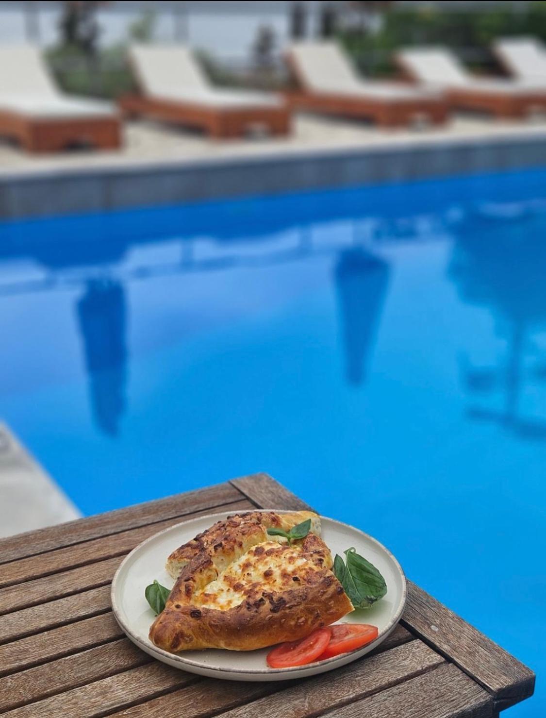 Hotel Odeon B&B Barbati Bagian luar foto